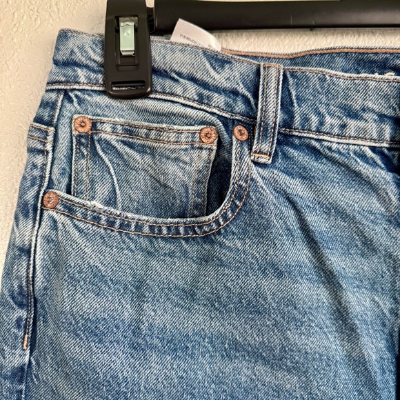 AMERICAN EAGLE SUPER HIGH RISE ANKLE STRAIGHT JEAN - Picture 3 of 8